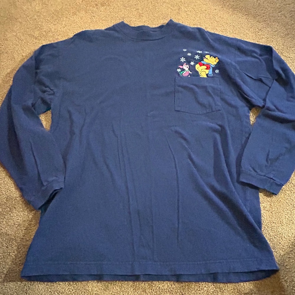Disney Winnie the Pooh Piglet Winter Snowflakes‎ Long Sleeve Pocket T Shirt